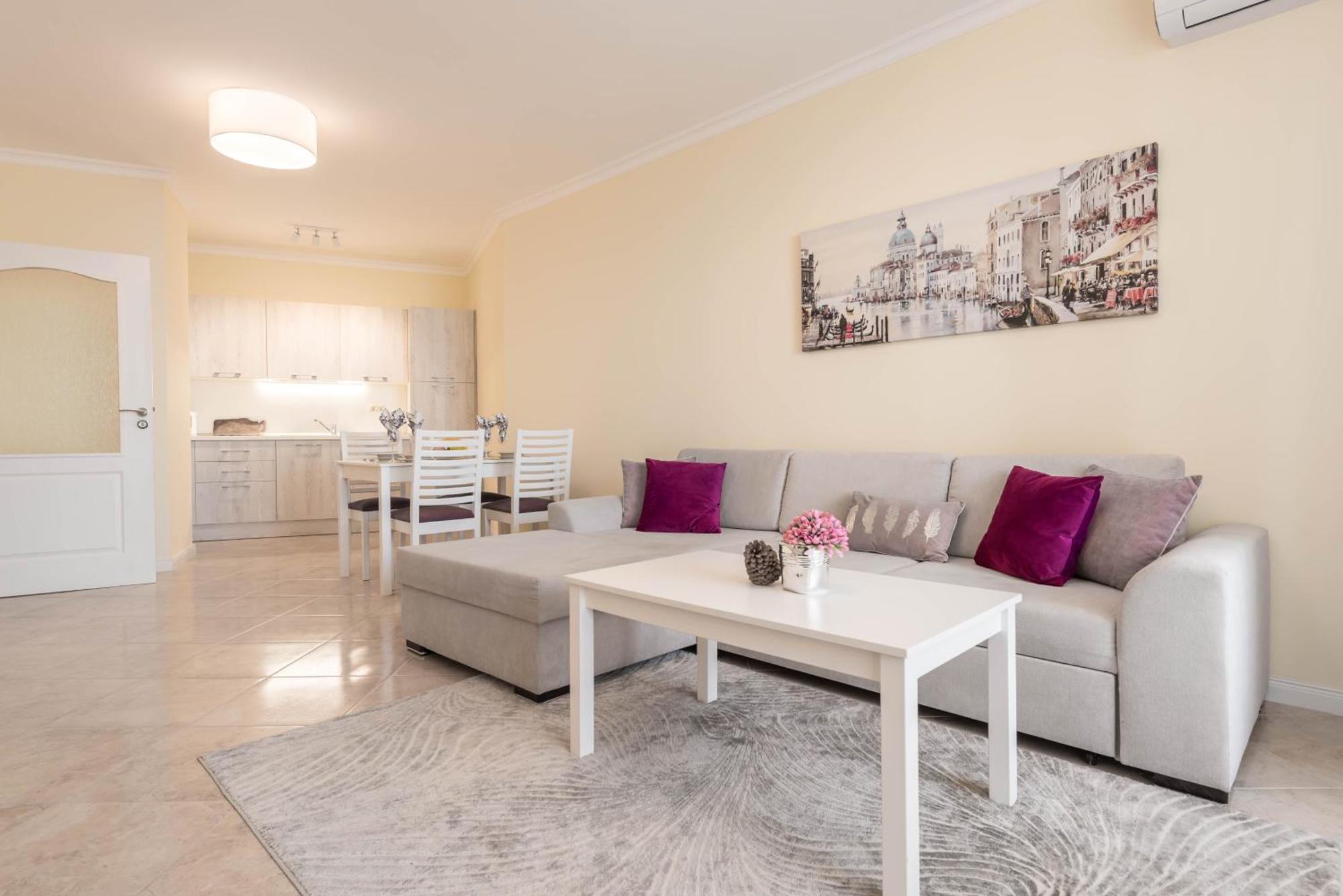 Luxurious And Panoramic Apartments At The Beach In La Mer Complex Goldstrand Exterior foto