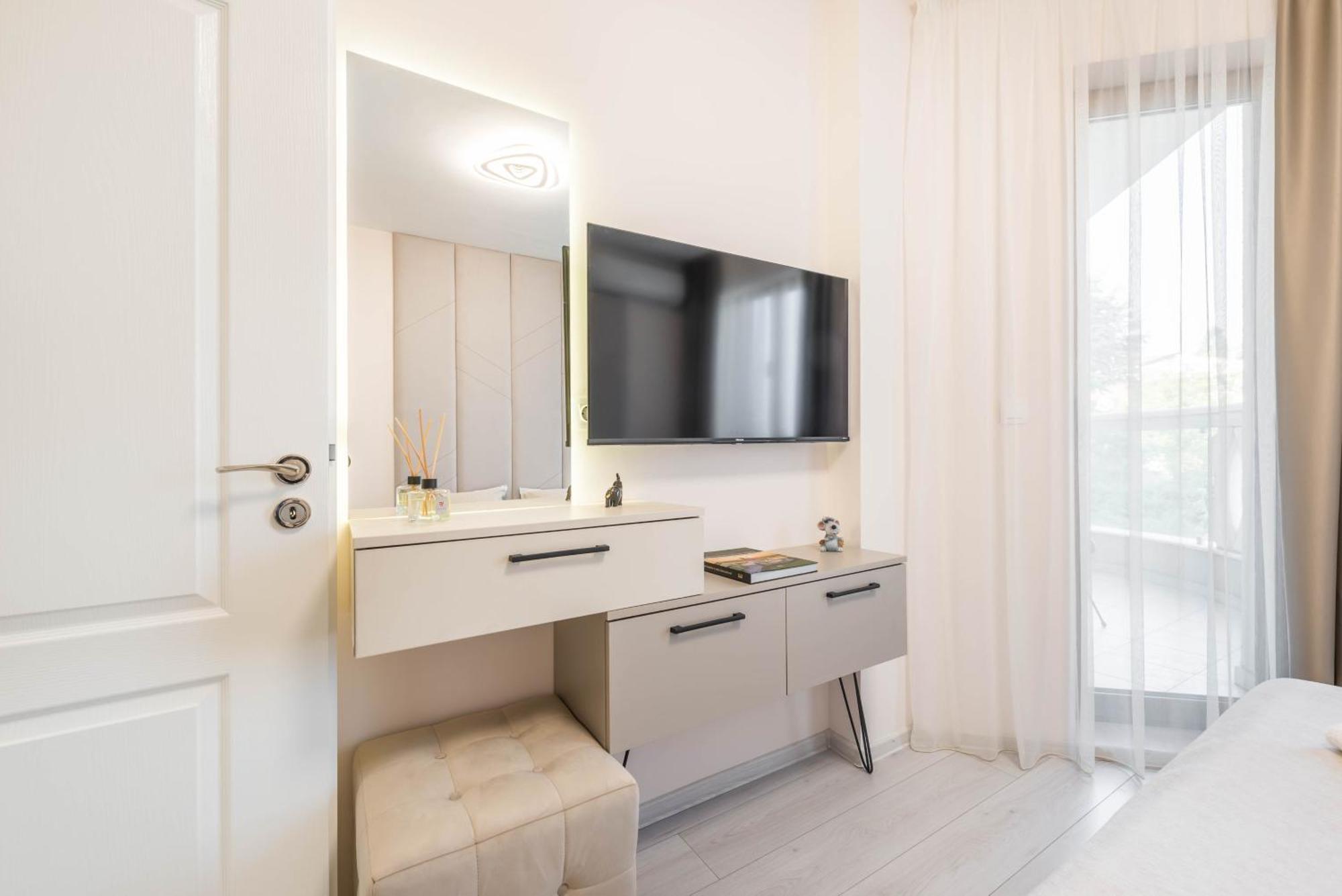 Luxurious And Panoramic Apartments At The Beach In La Mer Complex Goldstrand Exterior foto